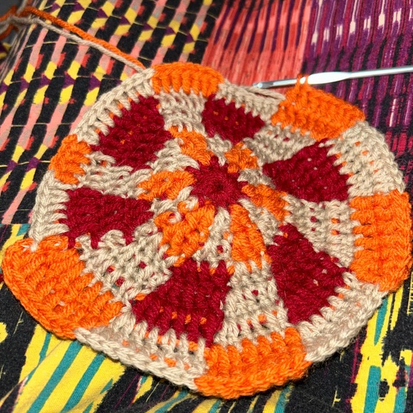 Handcrafted Checkered Ruffle Hat - Picture 6 of 6